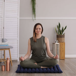 Yoga-Mad Roll-Up Zabuton Meditation Cushion